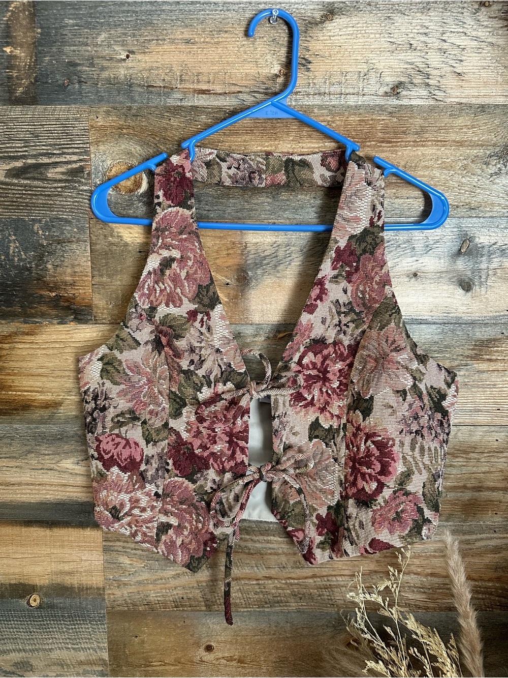 Vintage Floral Tapestry Halter Crop Top - Rose/Green